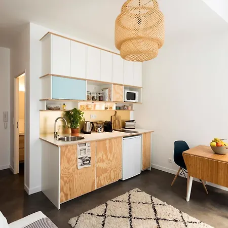 Jolis A 2 Pas Du Vieux Port Dans Immeuble Avec Gardien